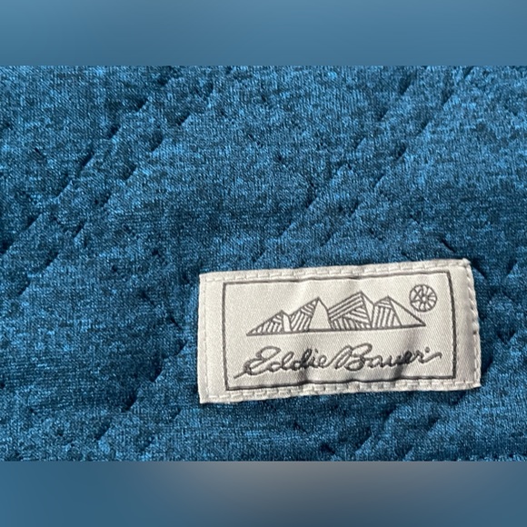 Men’s Eddie Bauer quilted quarter zip - Picture 3 of 3